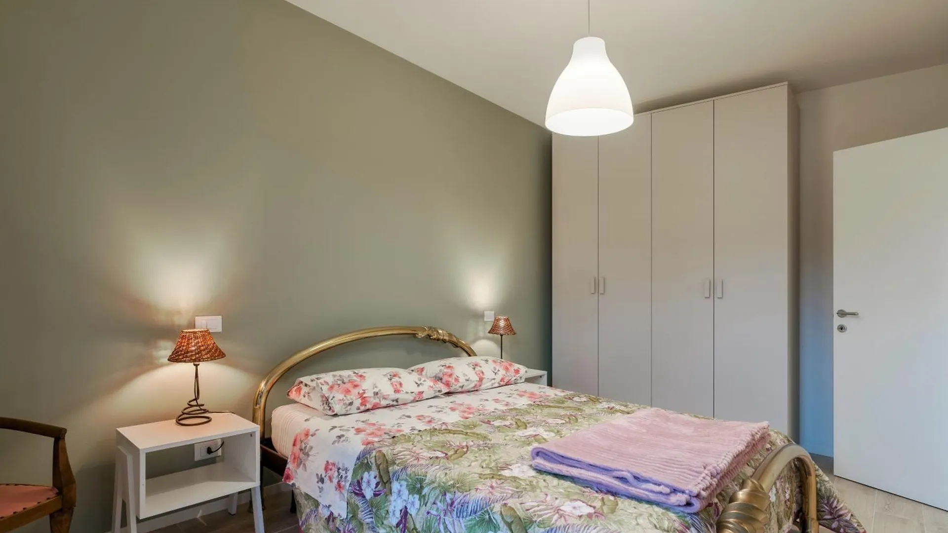 Apartamento Casa Attilia - Con Terrazza Wifi E Aria Condizionata Sirmione