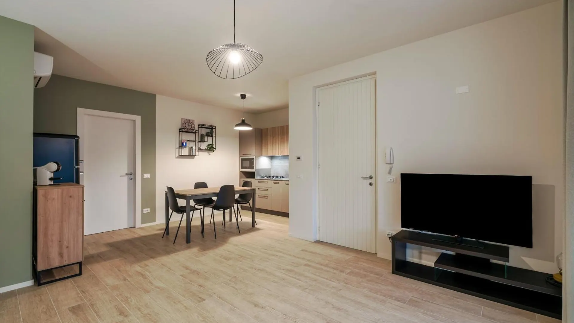 Apartamento Casa Attilia - Con Terrazza Wifi E Aria Condizionata Sirmione Italia