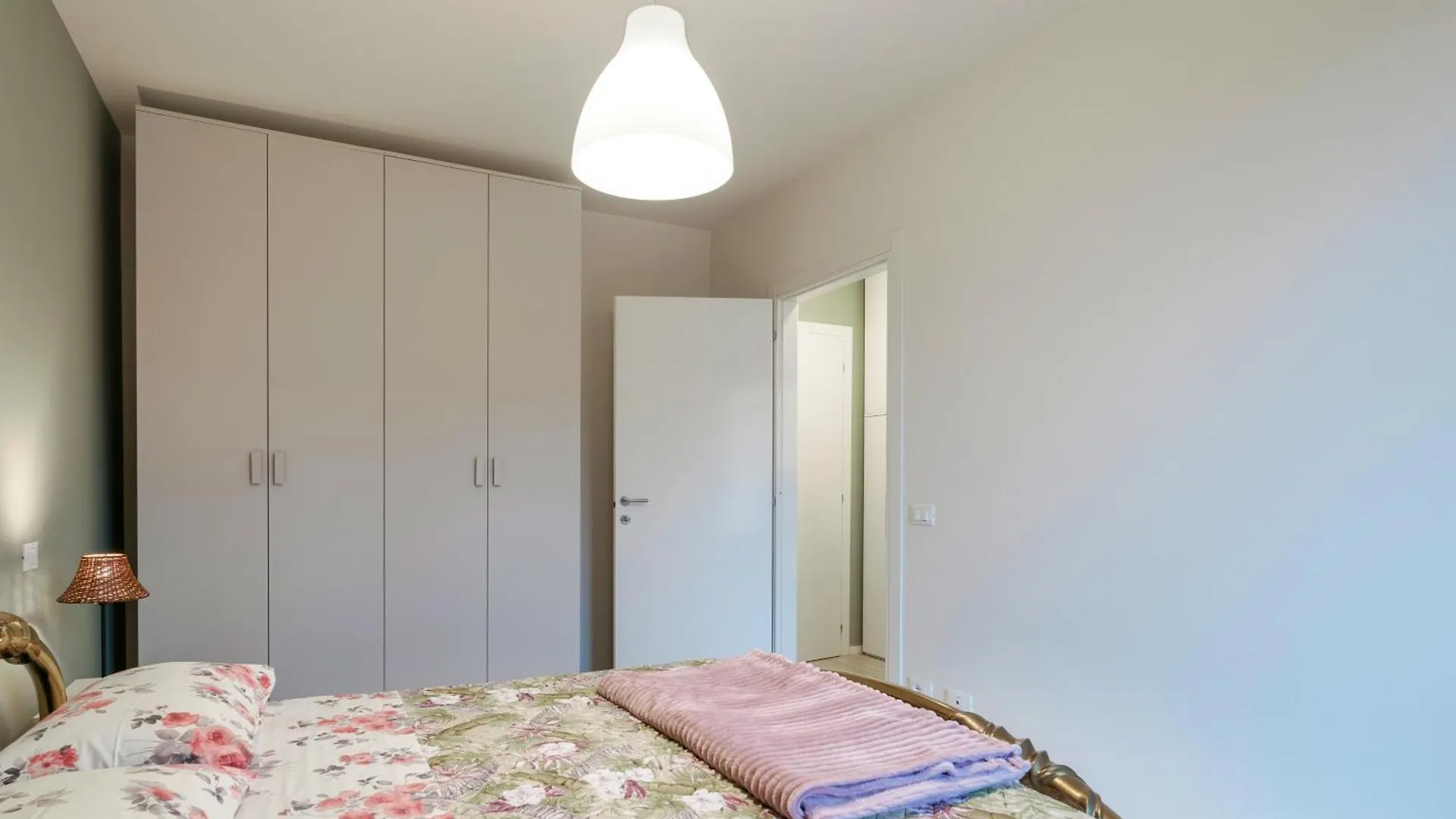 Apartamento Casa Attilia - Con Terrazza Wifi E Aria Condizionata Sirmione
