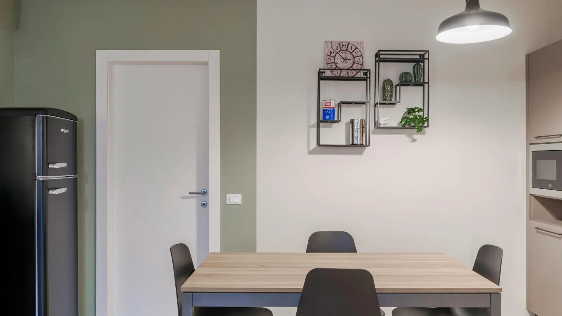 Apartamento Casa Attilia - Con Terrazza Wifi E Aria Condizionata Sirmione