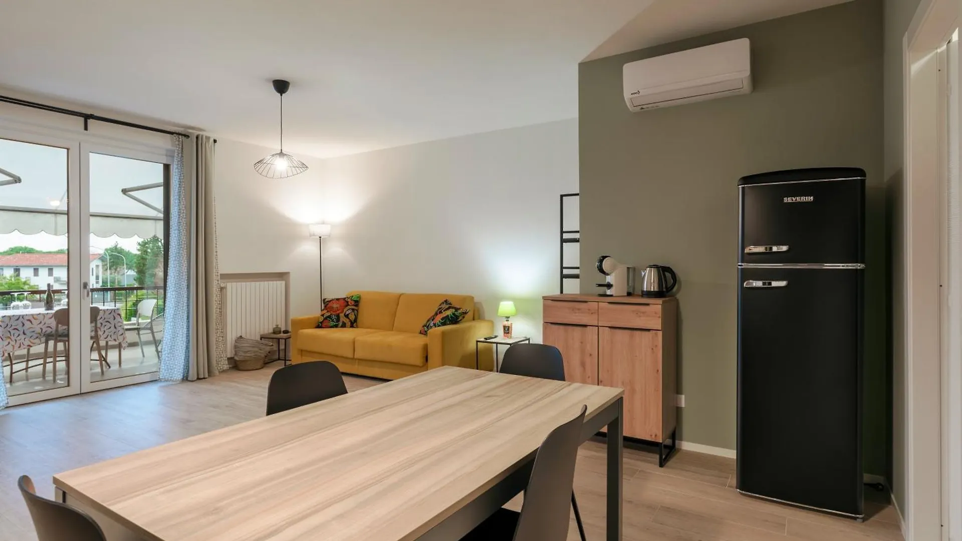 Apartamento Casa Attilia - Con Terrazza Wifi E Aria Condizionata Sirmione
